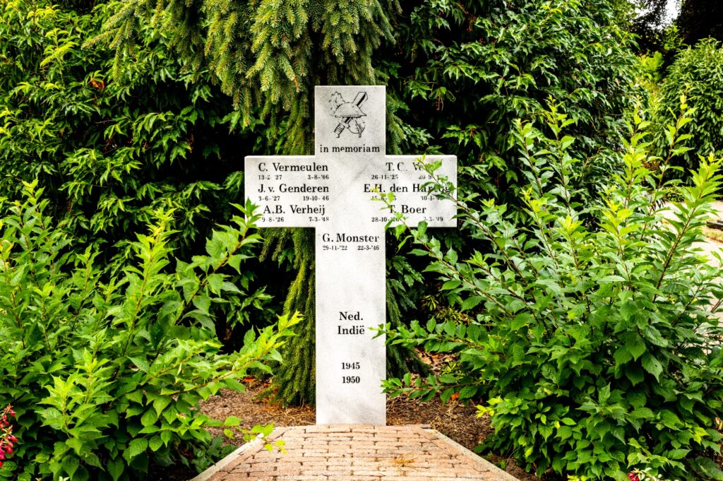 Indië monument , begraafplaats