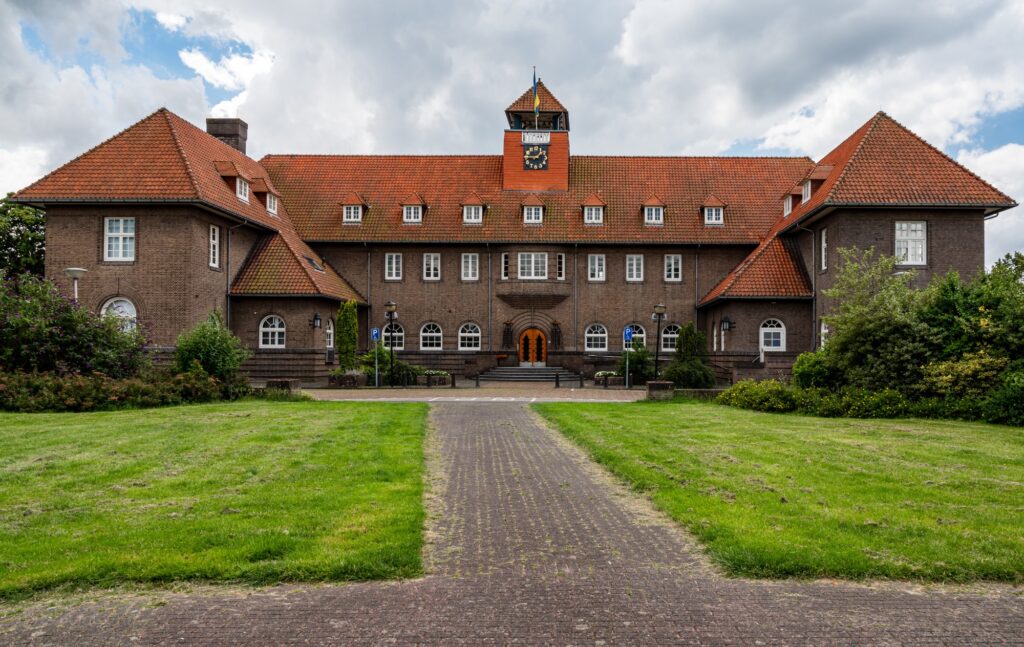 Het Raadhuis.