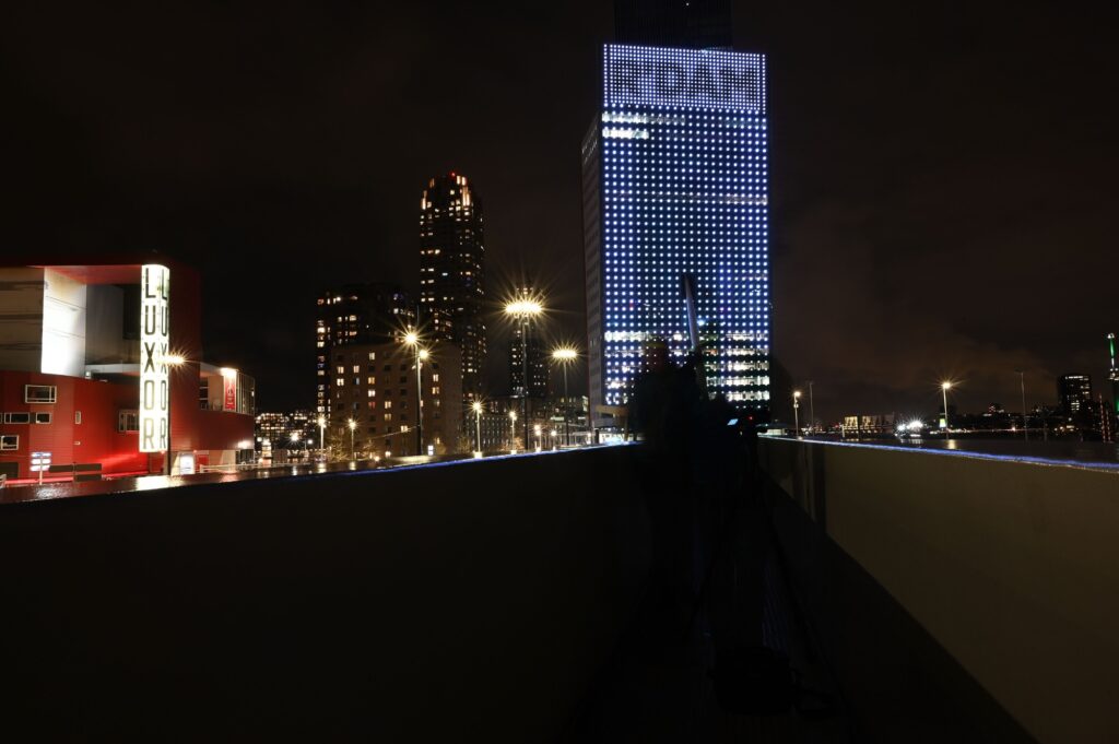 Rotterdam – de stad bij nacht.