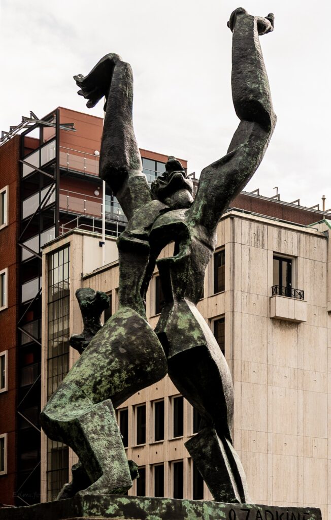 De Verwoeste Stad – Zadkine.