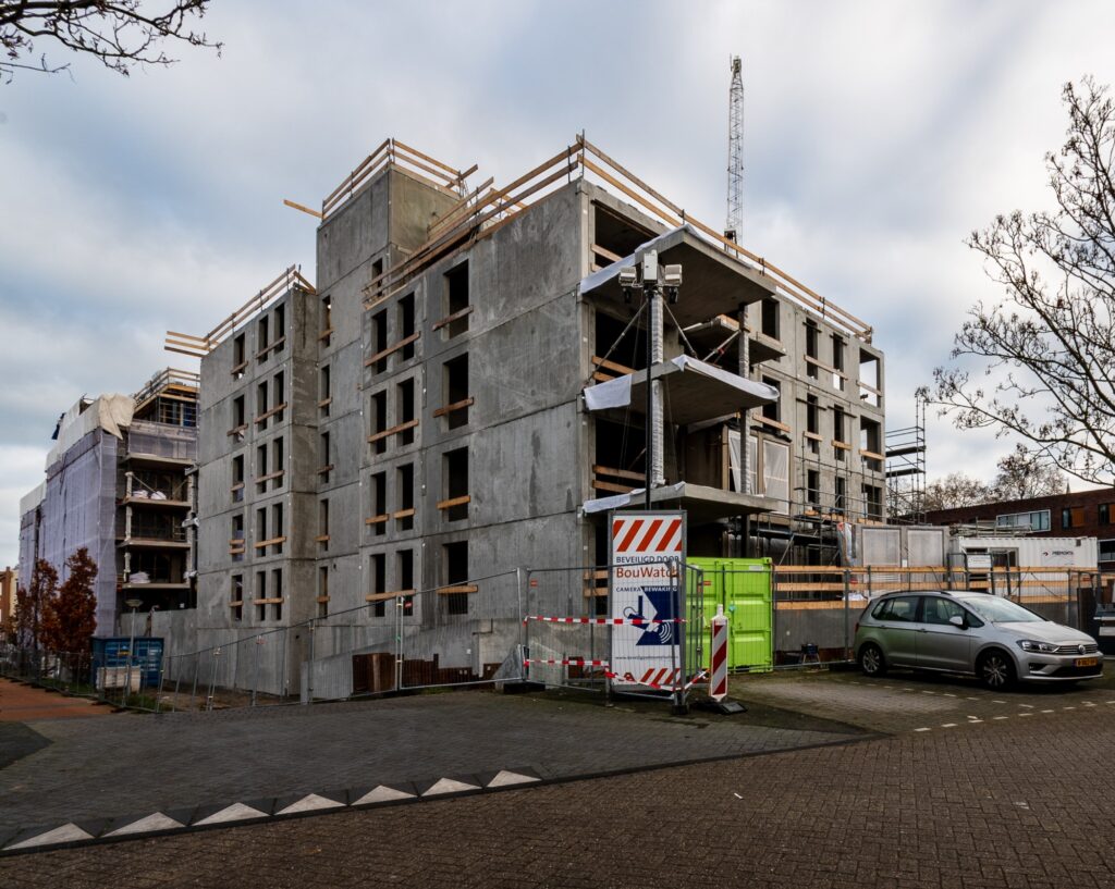De bouw komt omhoog.