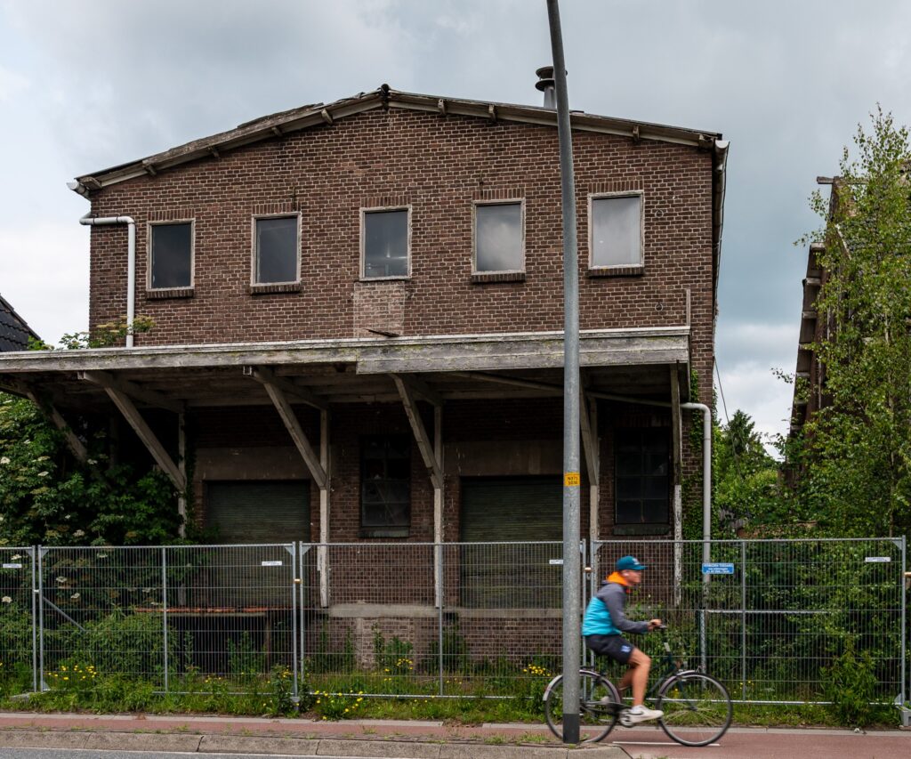 De oude garage.