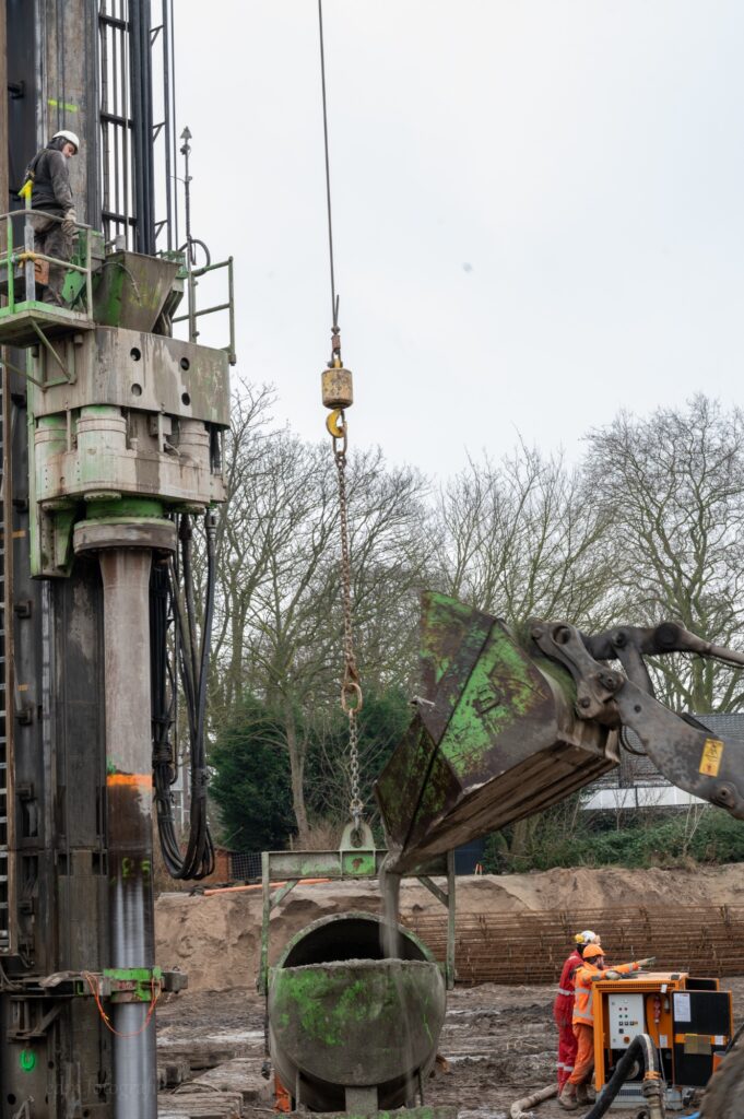Het storten van het beton